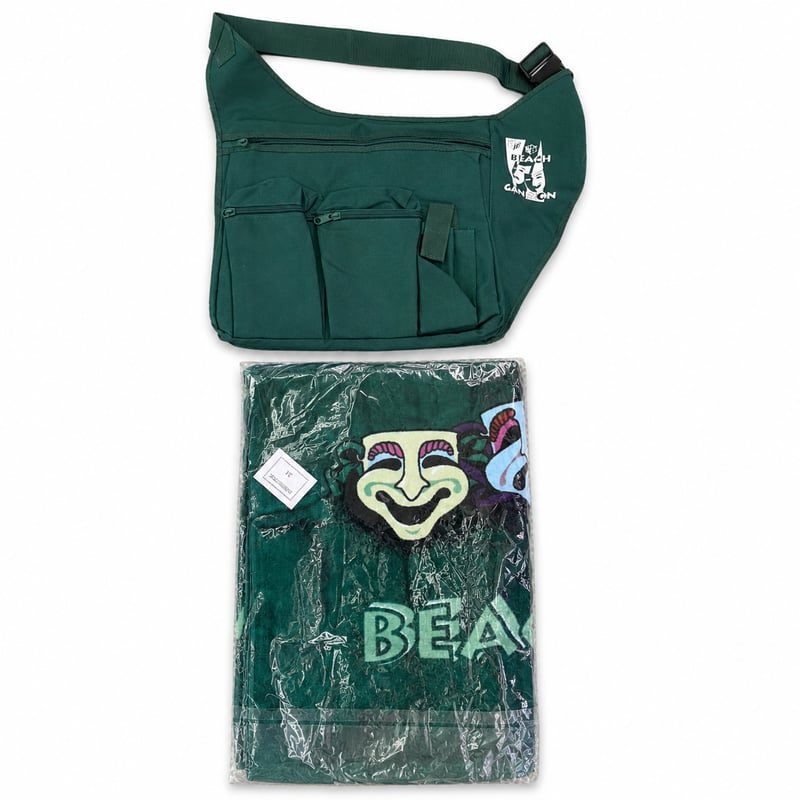 Lot serviette de plage backgammon + sac + dés – 600 pièces – sans marque communiquée