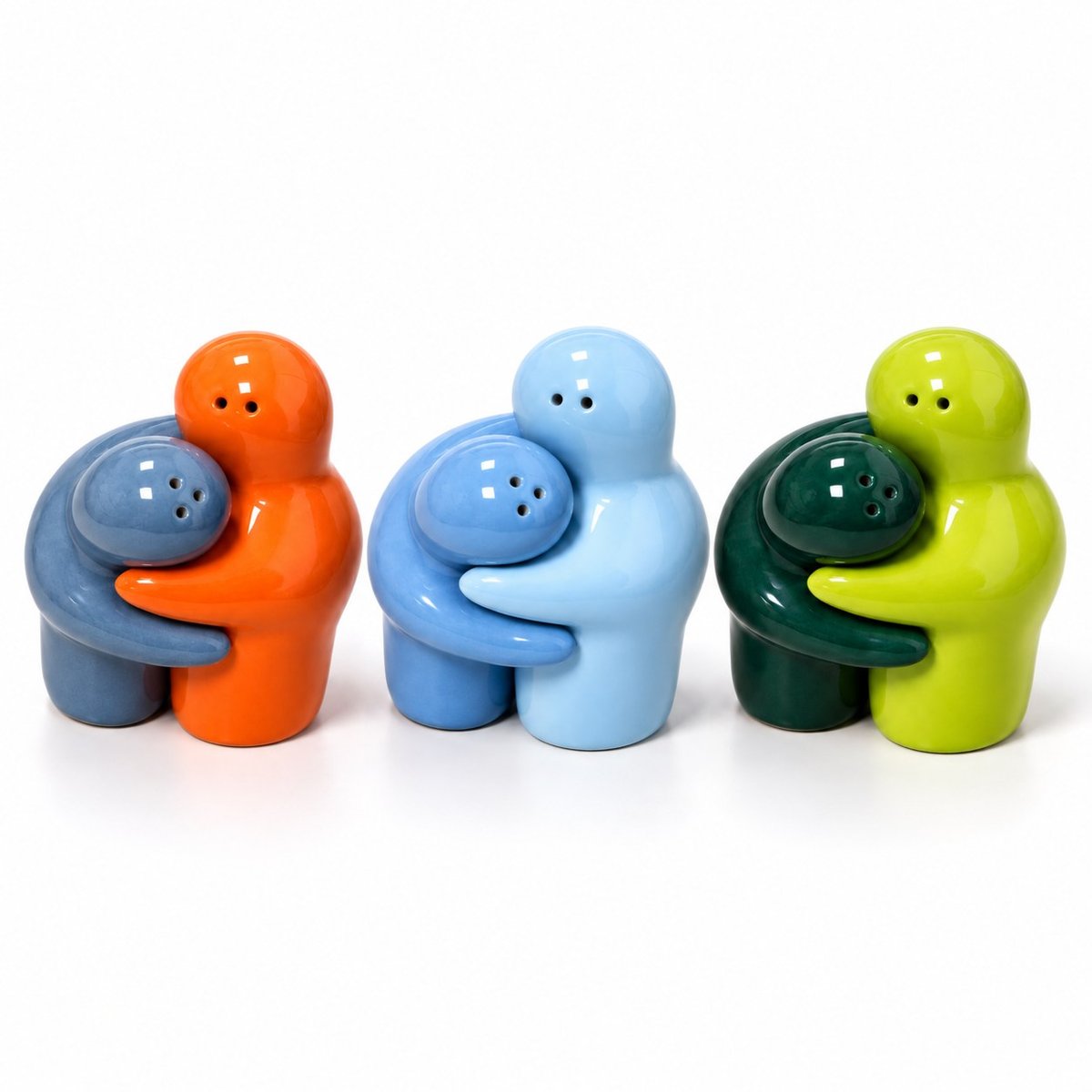 Lot salières et poivrières en porcelaine – 2 000 sets – sans marque communiquée